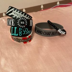 hot topic bracelet bundle